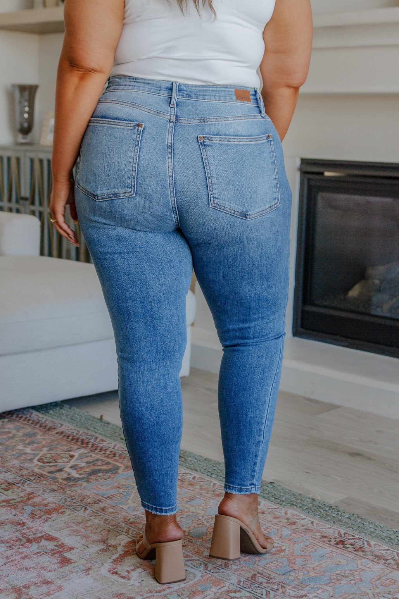 Catherine Mid Rise Vintage Skinny Jeans (Online Exclusive) - Uptown Boutique Ramona