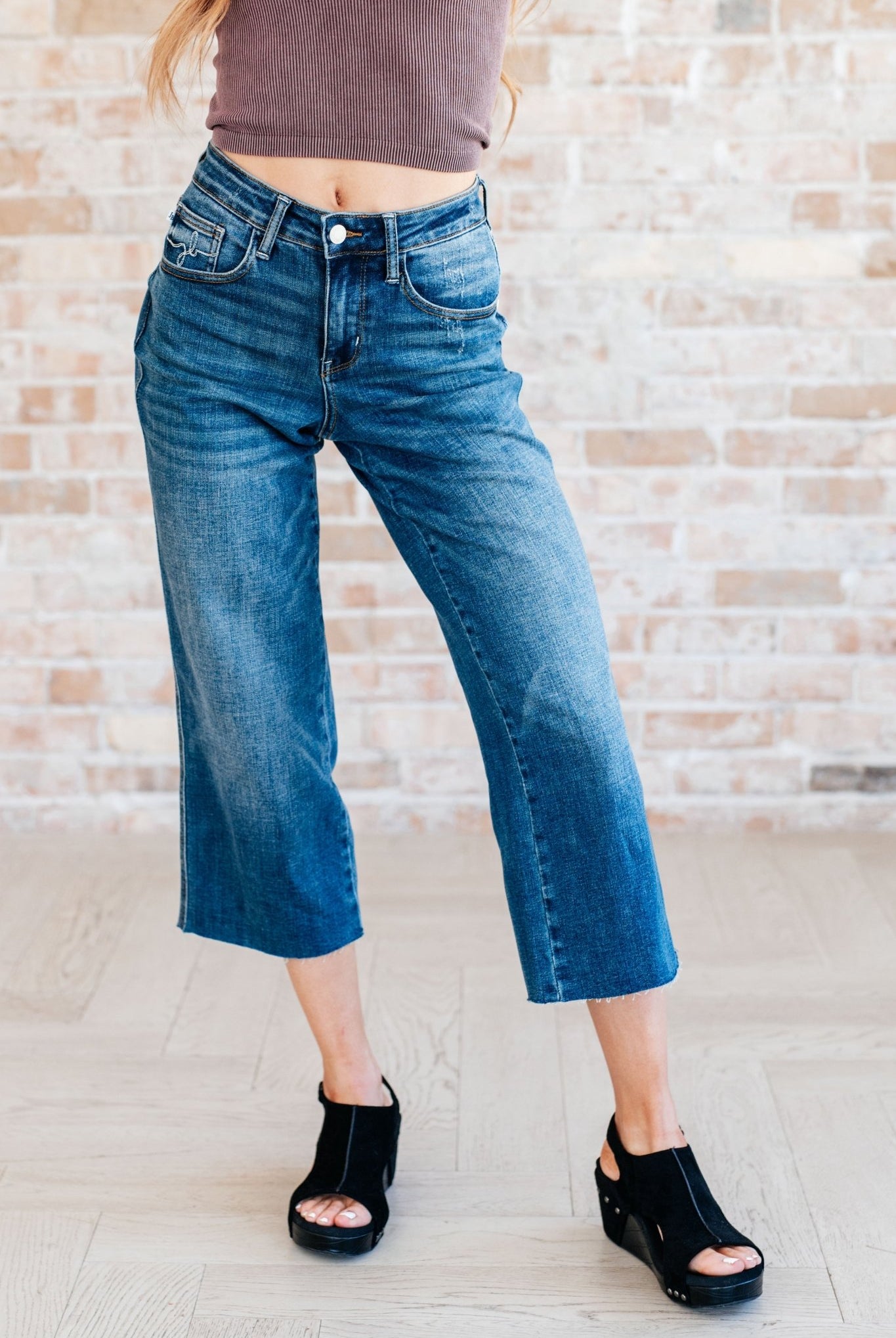 Hayes High Rise Wide Leg Crop Jeans - Uptown Boutique Ramona