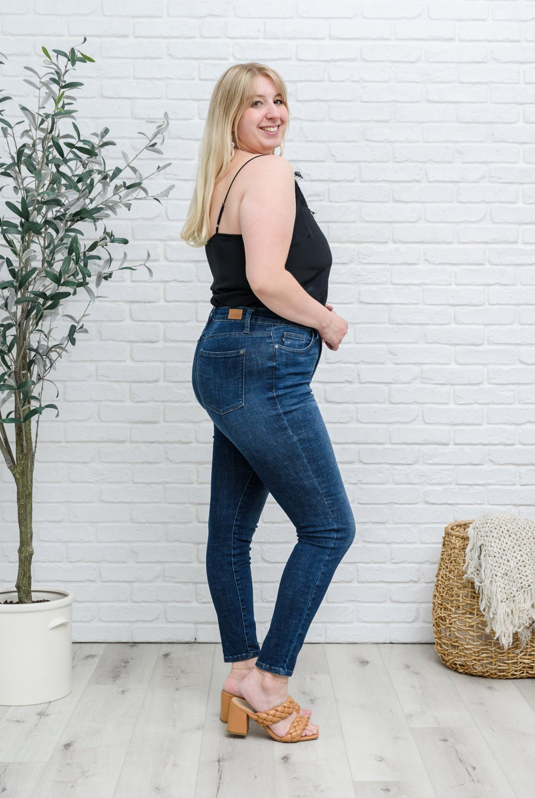 Infinite Memories Lace Bodysuit In Black (Online Exclusive) - Uptown Boutique Ramona