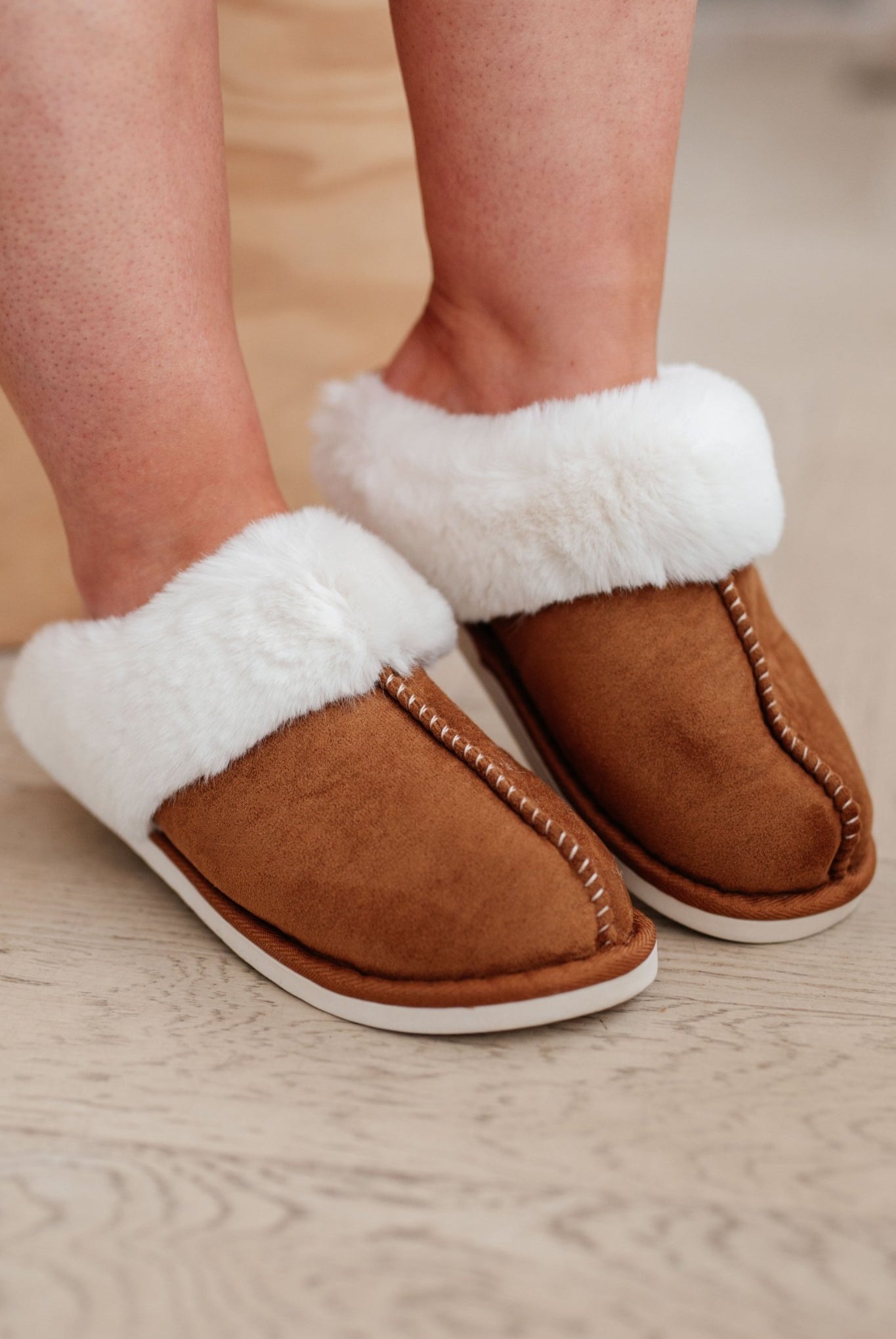 Just Chilling Slippers (Online Exclusive) - Uptown Boutique Ramona