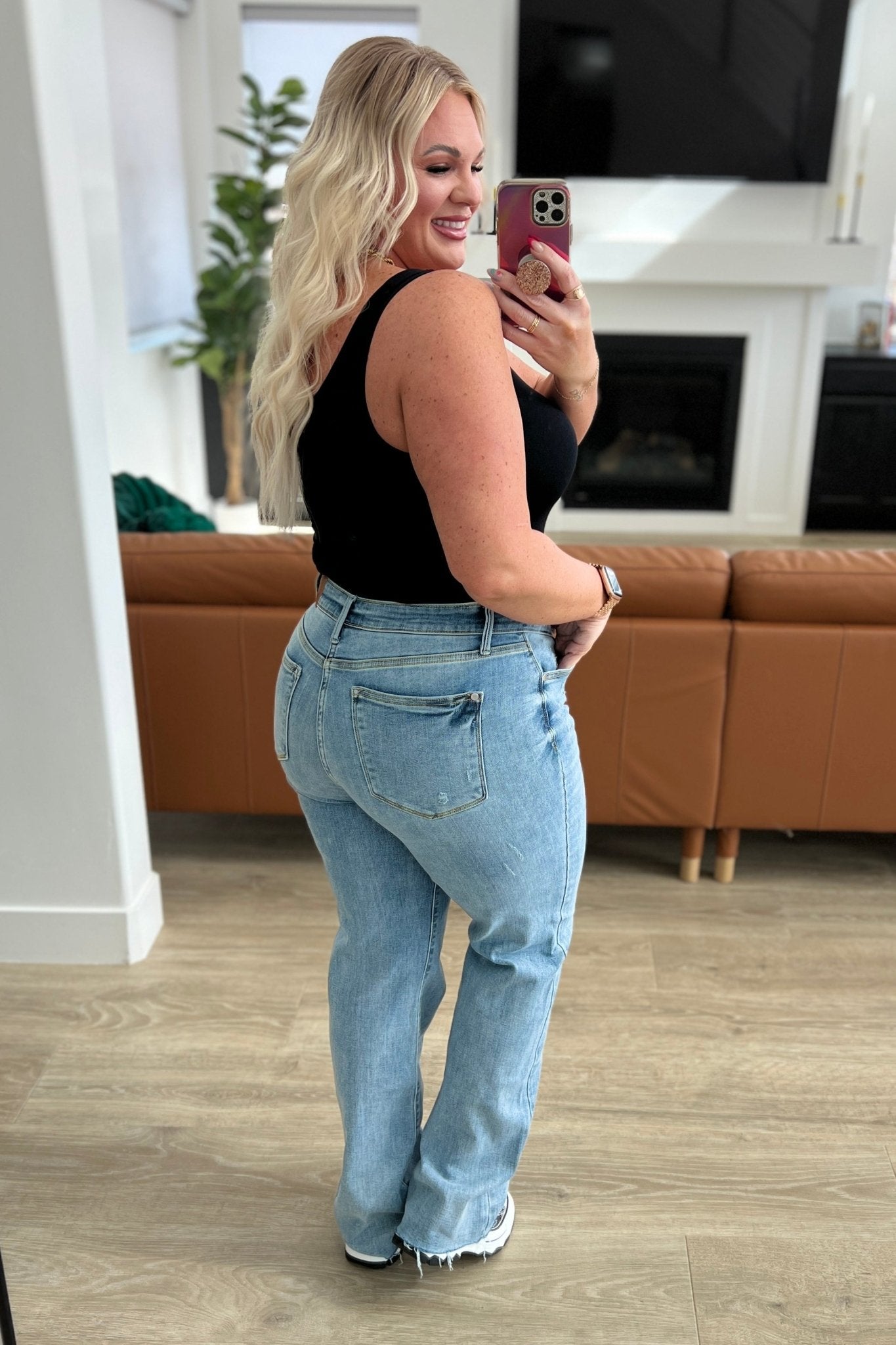 Mildred High Rise V Front Waistband Straight Jeans (Online Exclusive) - Uptown Boutique Ramona