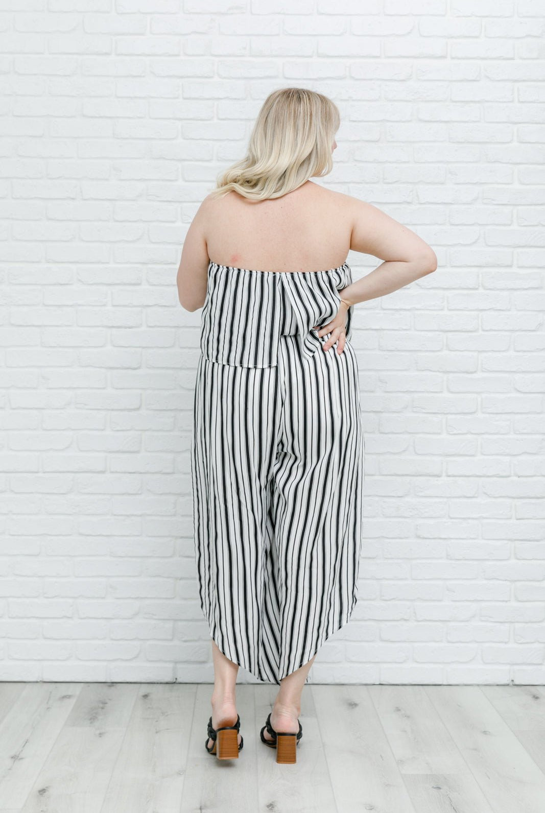 Modern Stripes Sleeveless Jumpsuit (Online Exclusive) - Uptown Boutique Ramona